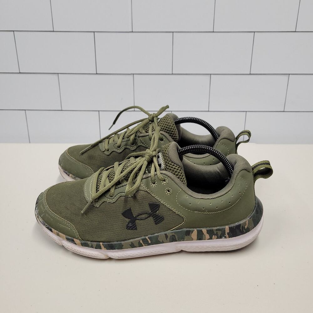 Under Armour Charged Assert 8 Mens 9.5 Green Camo Running Shoes 3020368-300